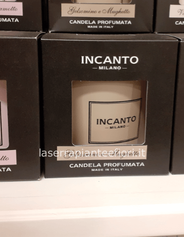 Candela profumata su vetro
